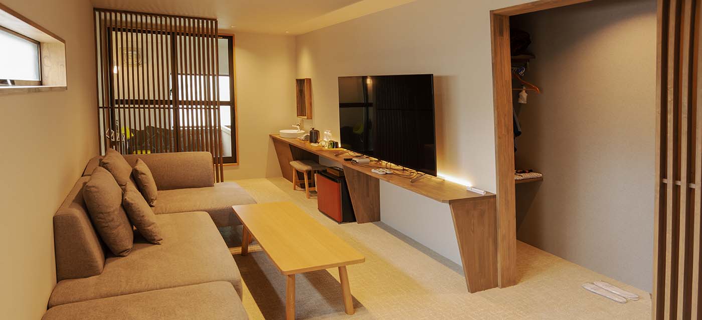 Guest room